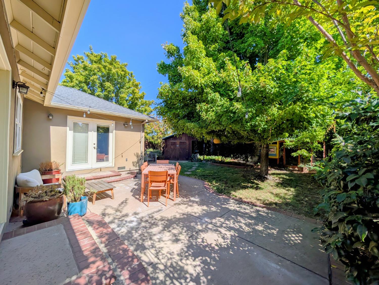 Sacramento, California, 95819, United States, 3 Bedrooms Bedrooms, ,2 BathroomsBathrooms,Residential,For Sale,1949743