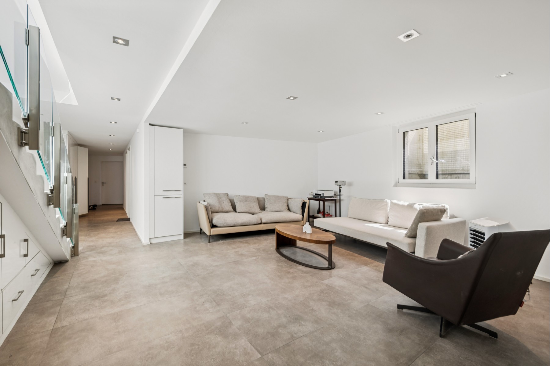  Panoramic view from this contemporary villa - 物件實景