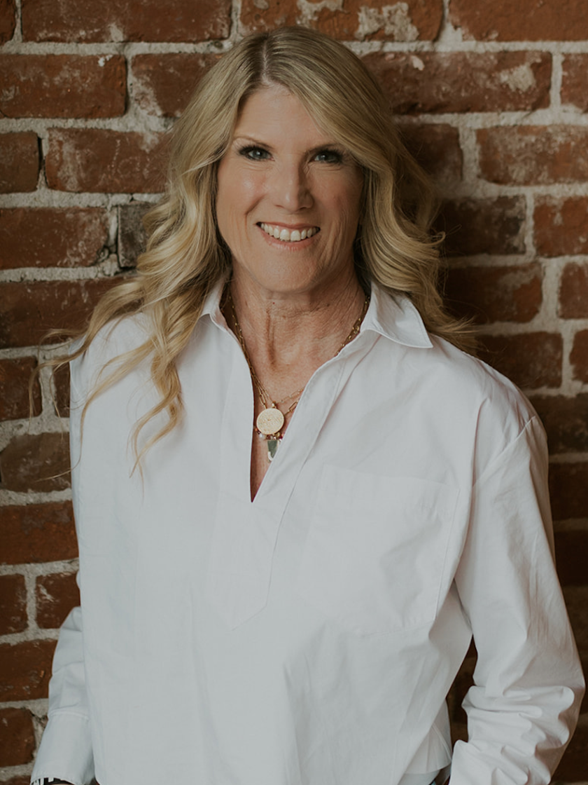 Julie Lewis-Grenz