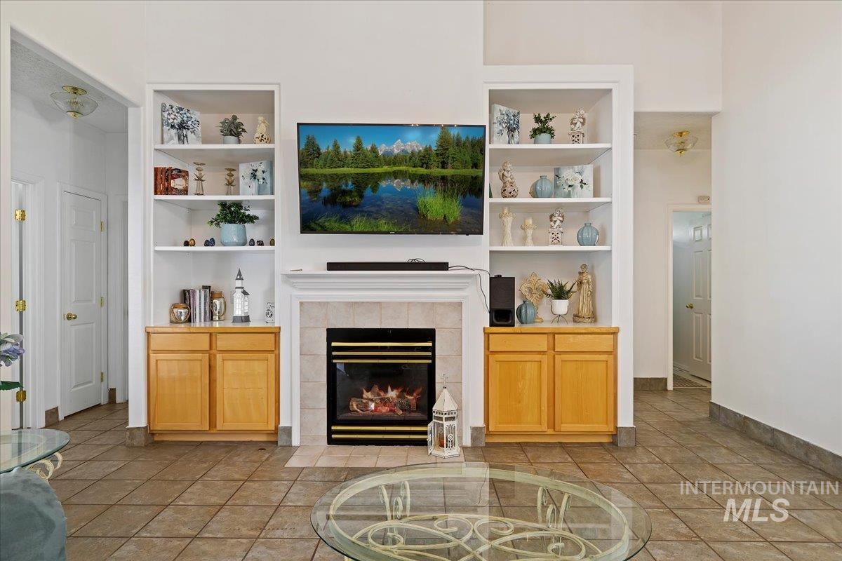 Nampa, Idaho, 83686-8635, United States, 4 Bedrooms Bedrooms, ,4 BathroomsBathrooms,Residential,For Sale,1907739