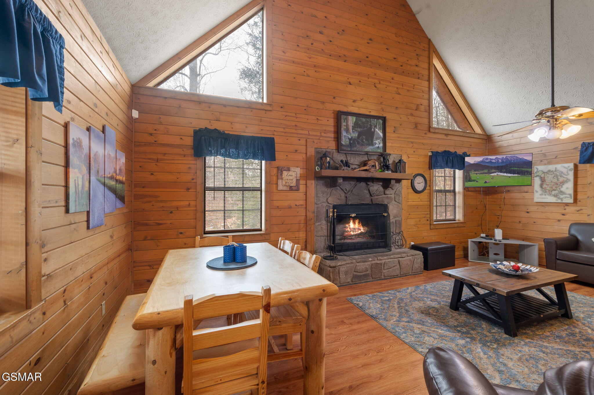 Sevierville, Tennessee, 37862, United States, 3 Bedrooms Bedrooms, ,3 BathroomsBathrooms,Residential,For Sale,1931805