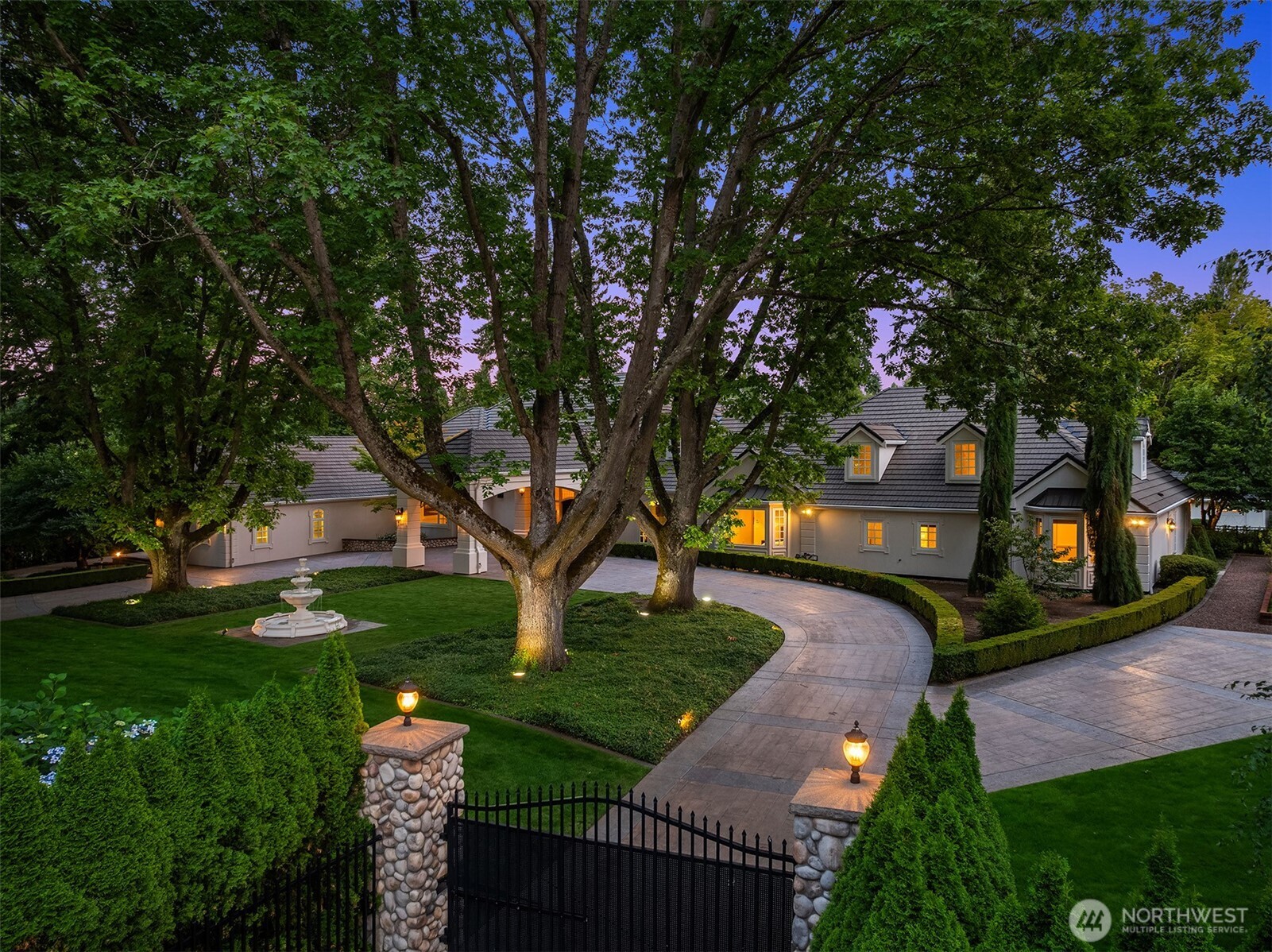 Bellevue, Washington, 98004, United States, 5 Bedrooms Bedrooms, ,4 BathroomsBathrooms,Residential,For Sale,1917524