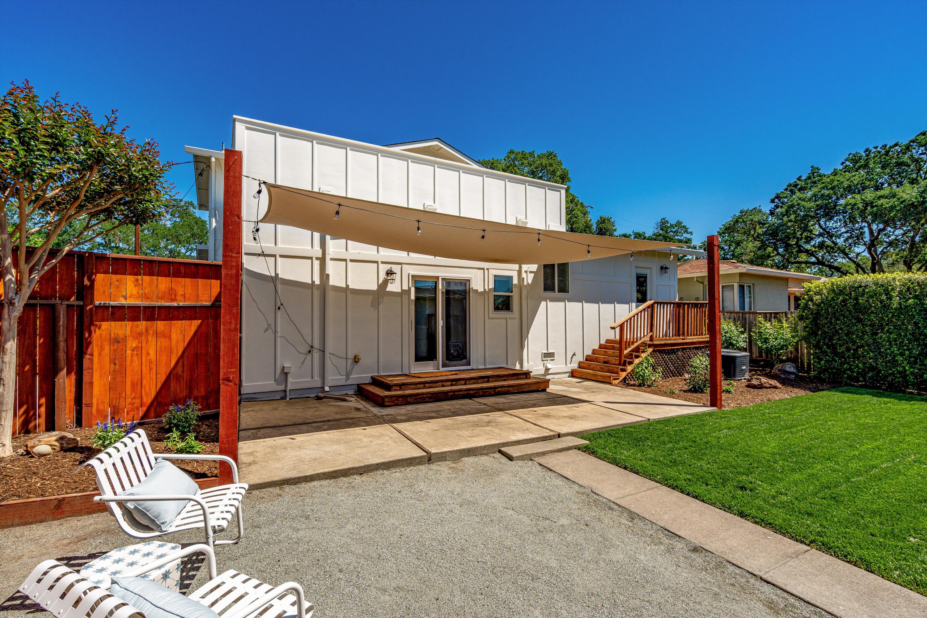  18428 4th  Avenue - 物件實景