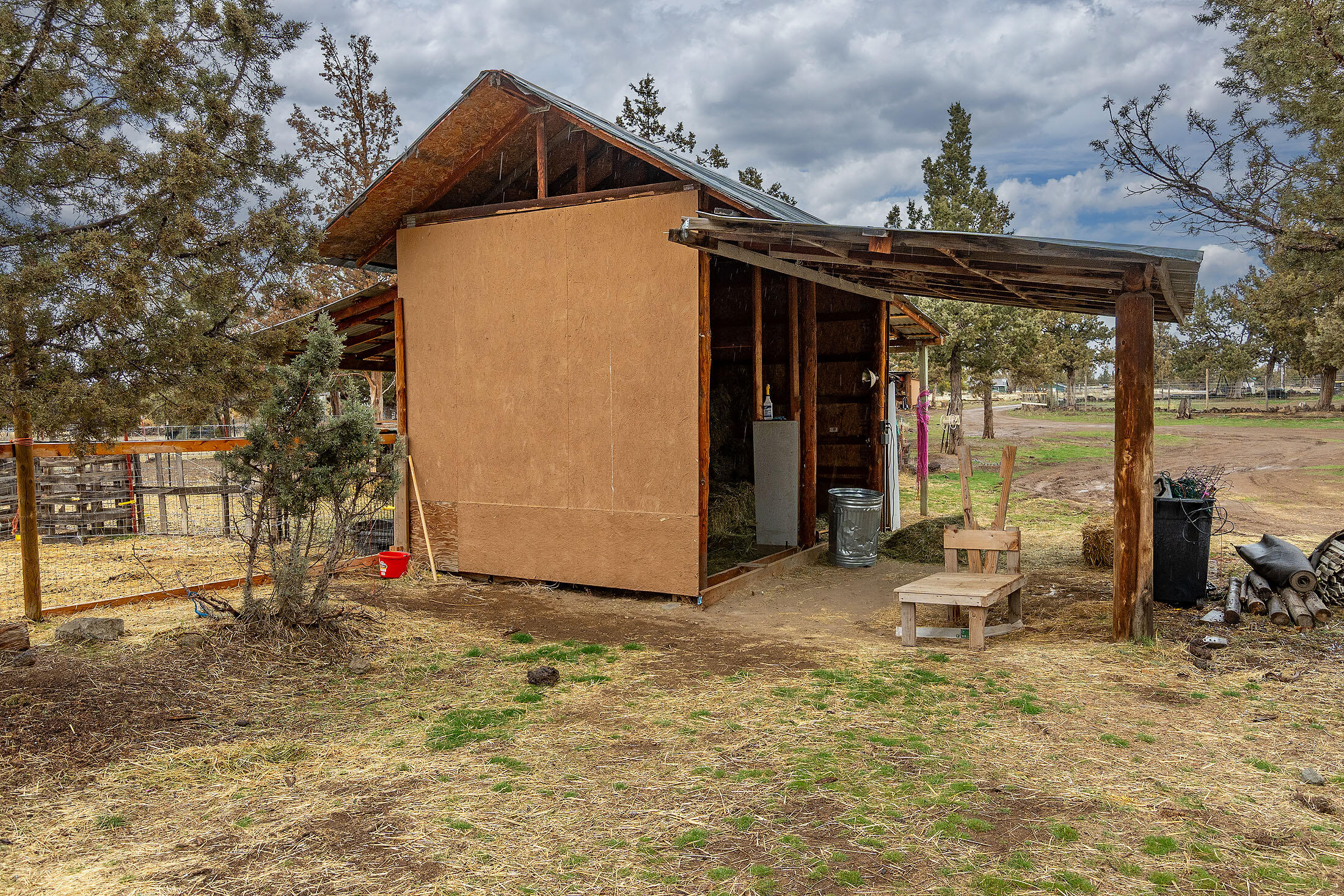 Redmond, Oregon, 97756, United States, 3 Bedrooms Bedrooms, ,2 BathroomsBathrooms,Residential,For Sale,1735905