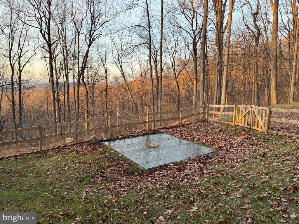 Front Royal, Virginia, 22630, United States, 3 Bedrooms Bedrooms, ,3 BathroomsBathrooms,Residential,For Sale,1996809