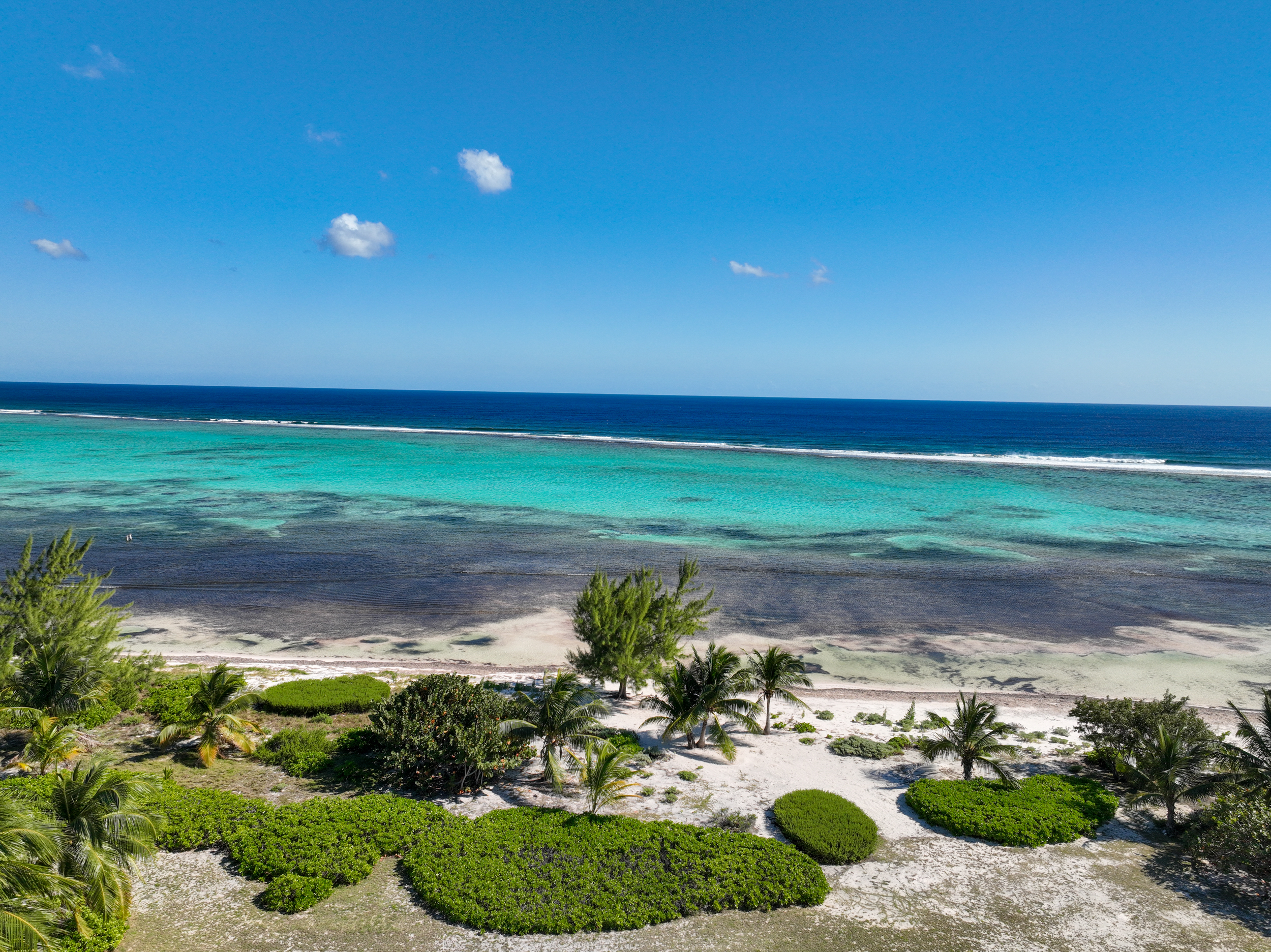  Prime Beachfront Land - 物件實景