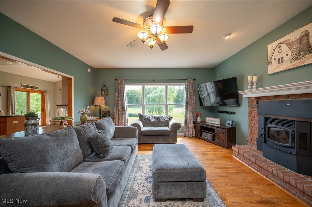 New Waterford, Ohio, 44445, United States, 4 Bedrooms Bedrooms, ,4 BathroomsBathrooms,Residential,For Sale,1931014