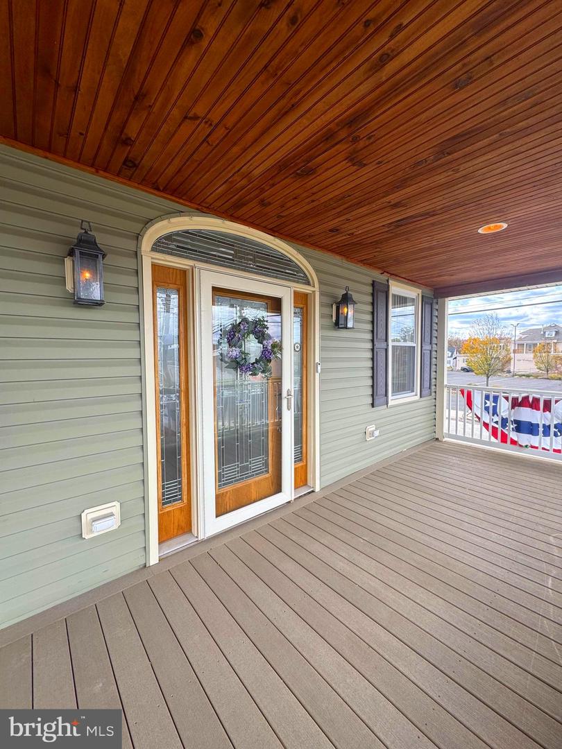 MAPLE SHADE, New Jersey, 08052, United States, 3 Bedrooms Bedrooms, ,3 BathroomsBathrooms,Residential,For Sale,1985694