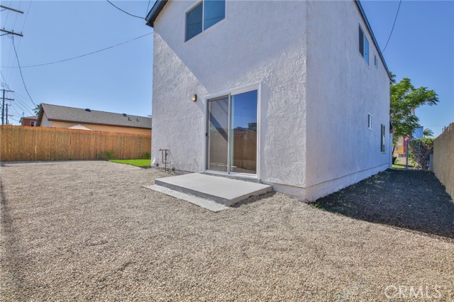 Los Angeles, California, 90059, United States, 3 Bedrooms Bedrooms, ,2 BathroomsBathrooms,Residential,For Sale,1935109