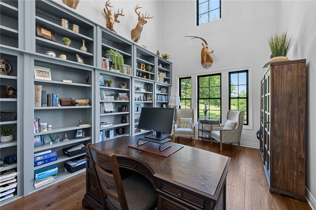 Iola, Texas, 77861, United States, 4 Bedrooms Bedrooms, ,5 BathroomsBathrooms,Residential,For Sale,1772816
