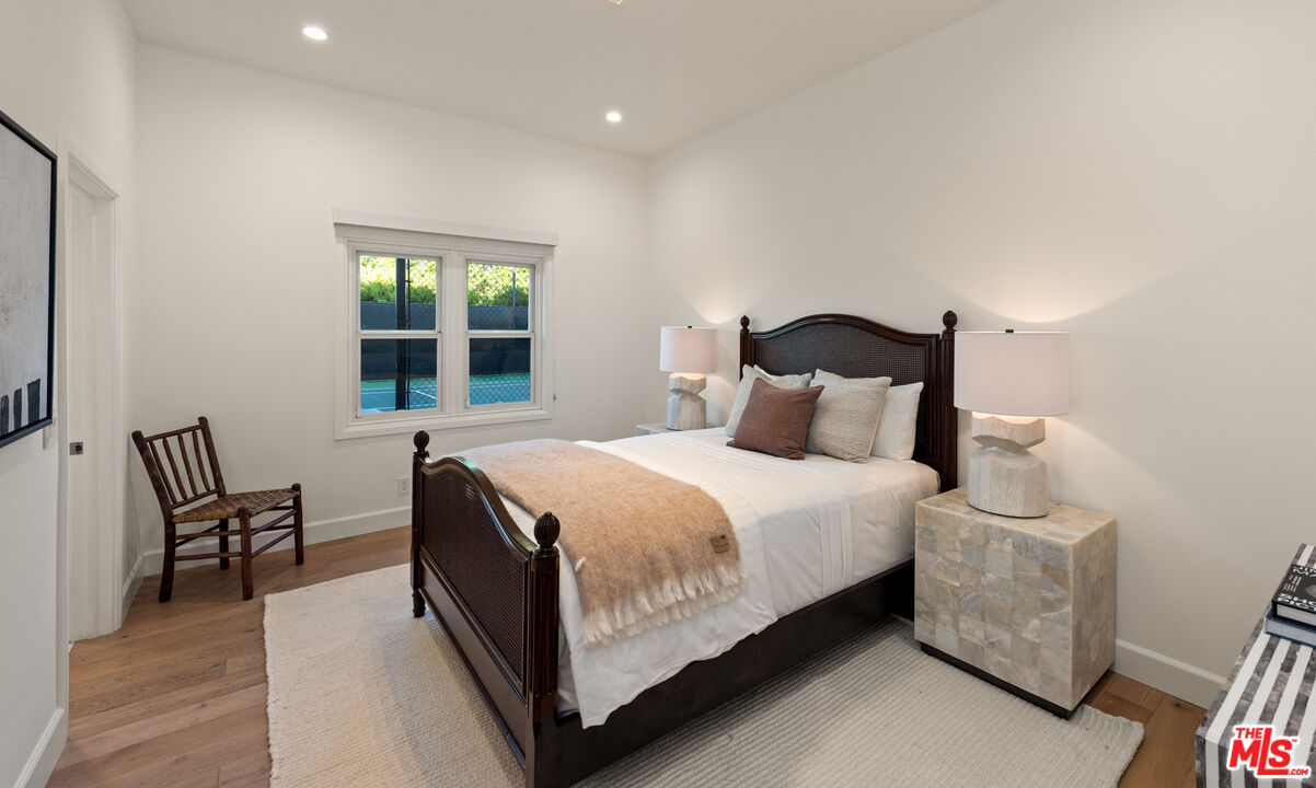 Los Angeles, California, 90049, United States, 5 Bedrooms Bedrooms, ,4 BathroomsBathrooms,Residential,For Sale,1889913