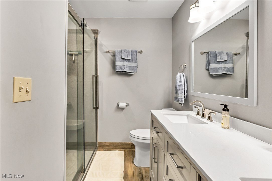 Kinsman, Ohio, 44428, United States, 4 Bedrooms Bedrooms, ,4 BathroomsBathrooms,Residential,For Sale,1983424