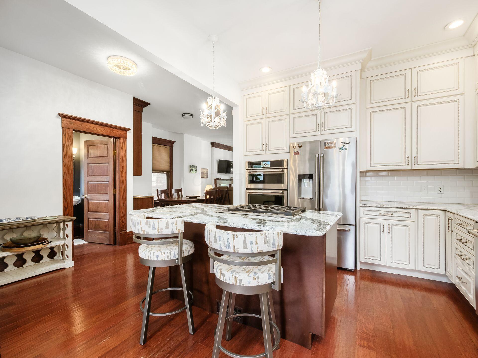 Columbus, Ohio, 43201, United States, 3 Bedrooms Bedrooms, ,4 BathroomsBathrooms,Residential,For Sale,1858166