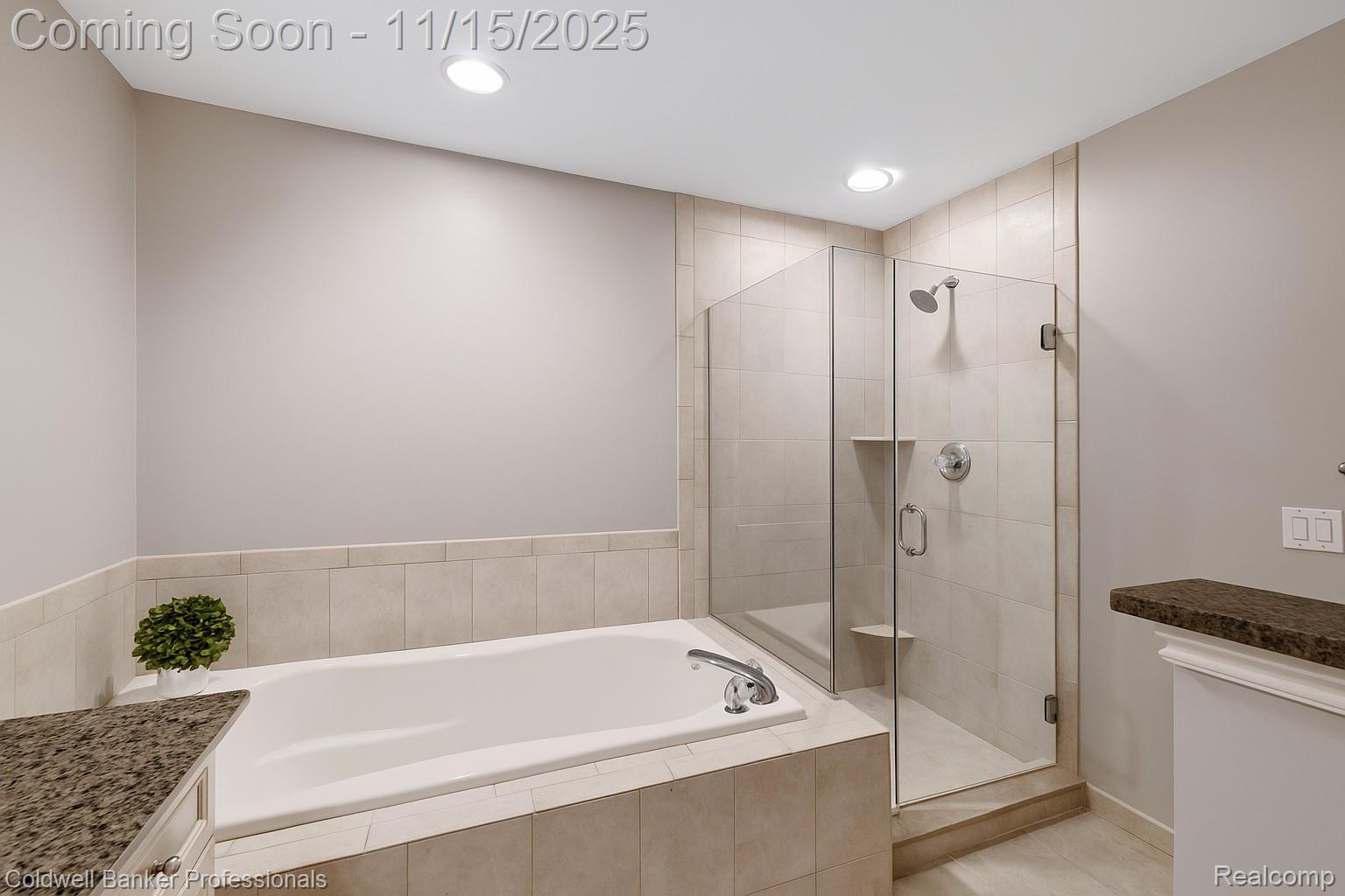 Clarkston, Michigan, 48348, United States, 4 Bedrooms Bedrooms, ,4 BathroomsBathrooms,Residential,For Sale,1992858