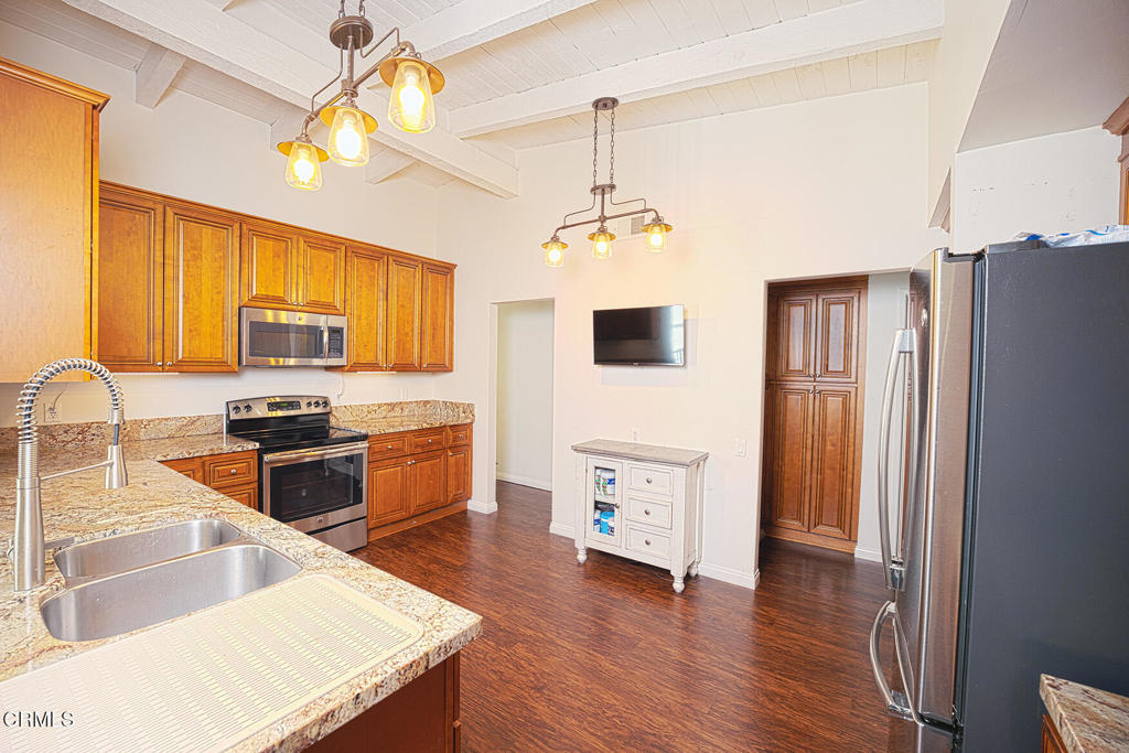 Thousand Oaks, California, 91360, United States, 3 Bedrooms Bedrooms, ,2 BathroomsBathrooms,Residential,For Sale,2005872