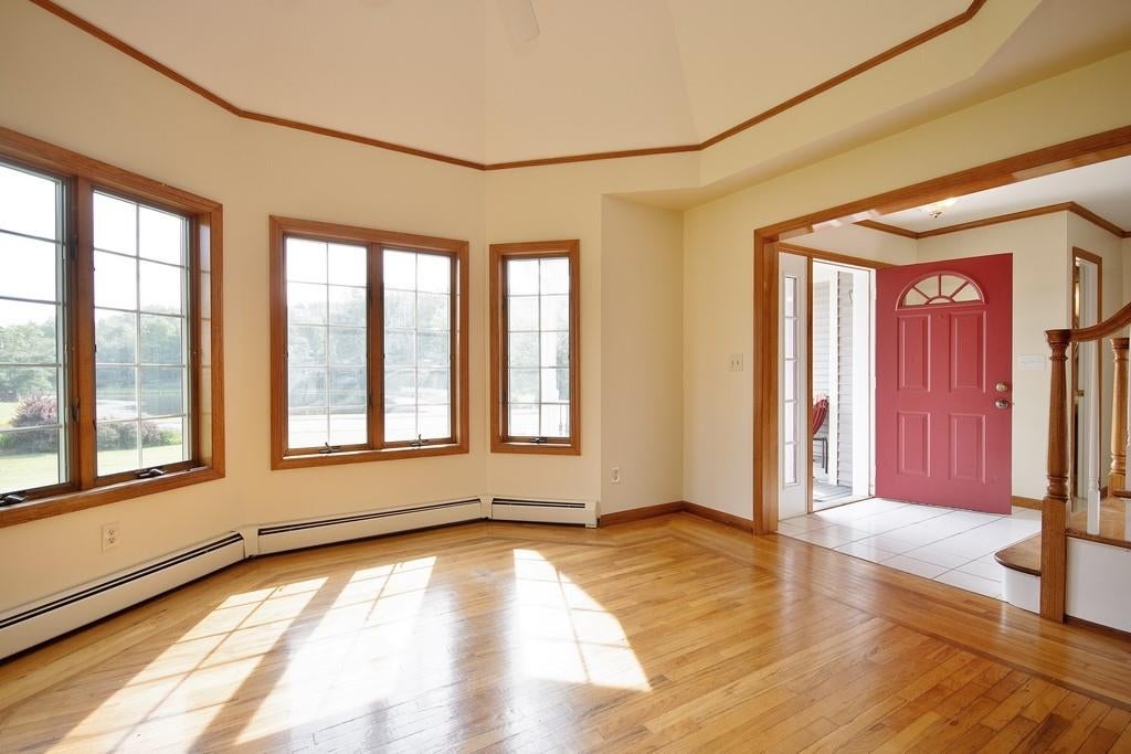 Florida, New York, 10921, United States, 4 Bedrooms Bedrooms, ,3 BathroomsBathrooms,Residential,For Sale,1944885