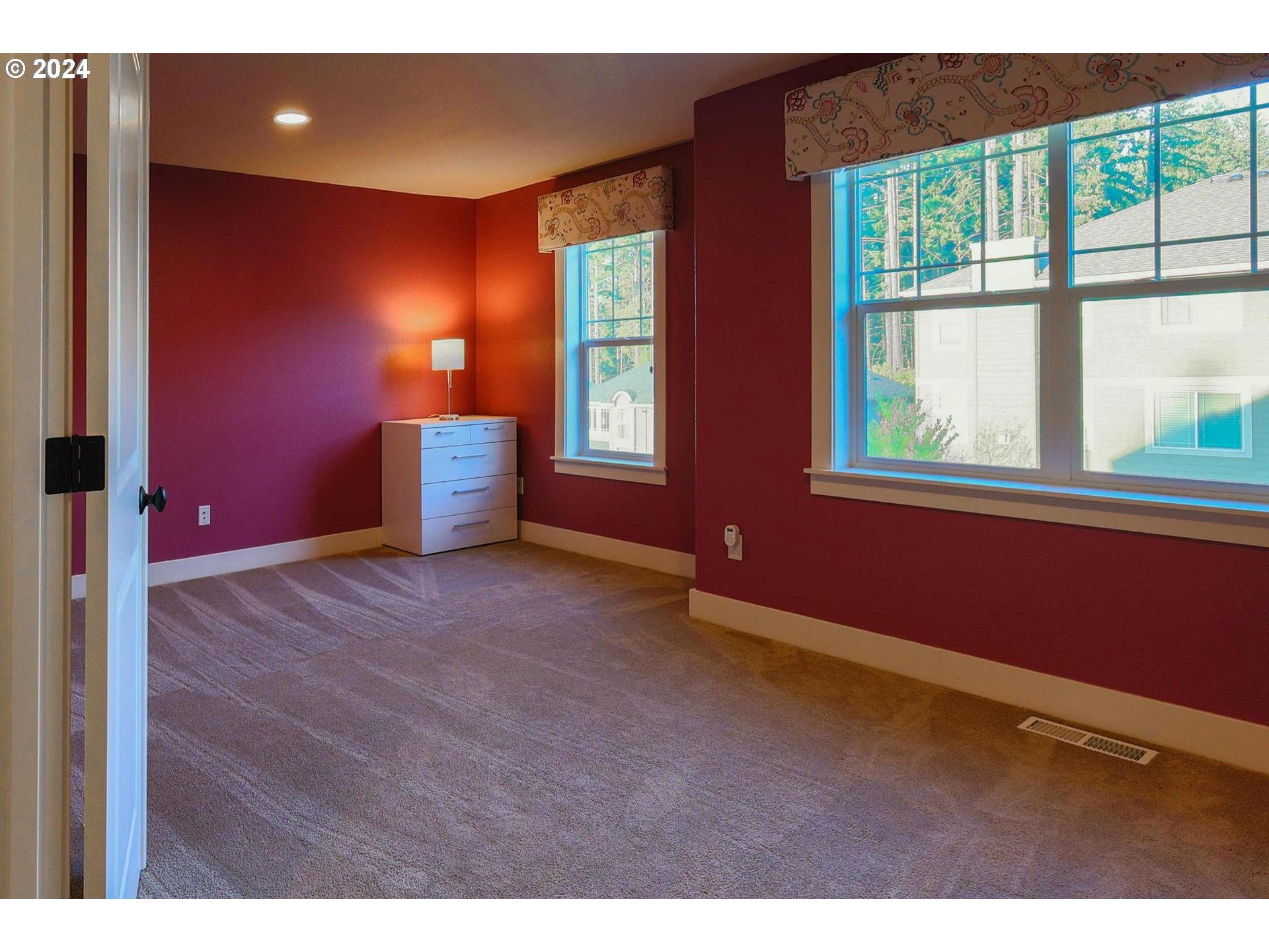 7719 SW 204th Ave, Beaverton, Oregon, 97007, United States, 4 Bedrooms Bedrooms, ,3 BathroomsBathrooms,Residential,For Sale,7719 SW 204th Ave,1622634