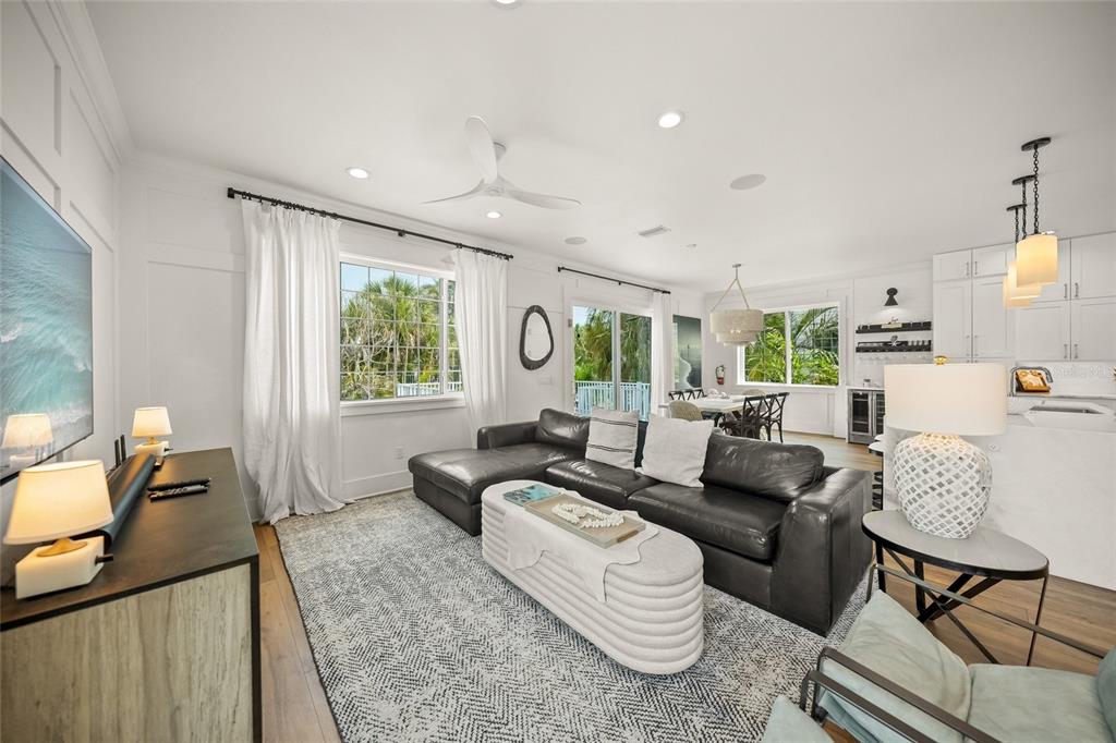 Anna Maria, Florida, 34216, United States, 5 Bedrooms Bedrooms, ,4 BathroomsBathrooms,Residential,For Sale,1819285