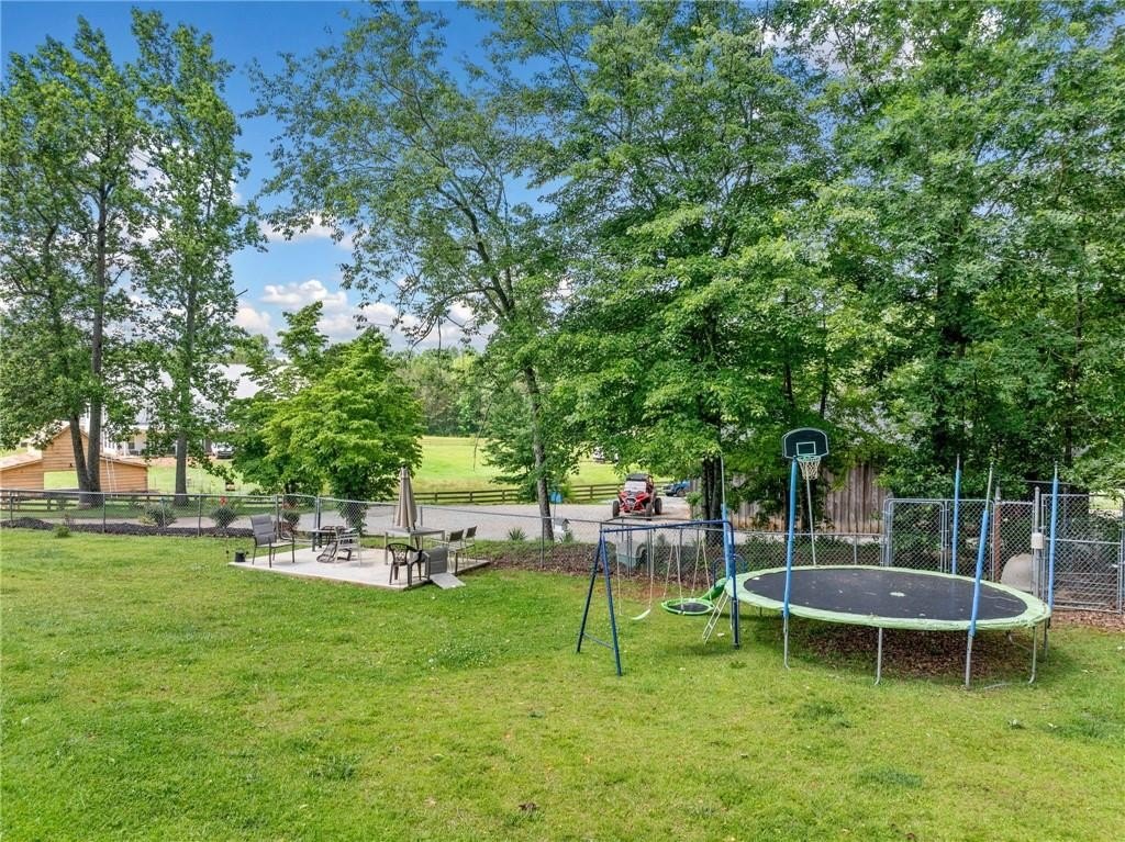 Dawsonville, Georgia, 30534, United States, 4 Bedrooms Bedrooms, ,3 BathroomsBathrooms,Residential,For Sale,1977797