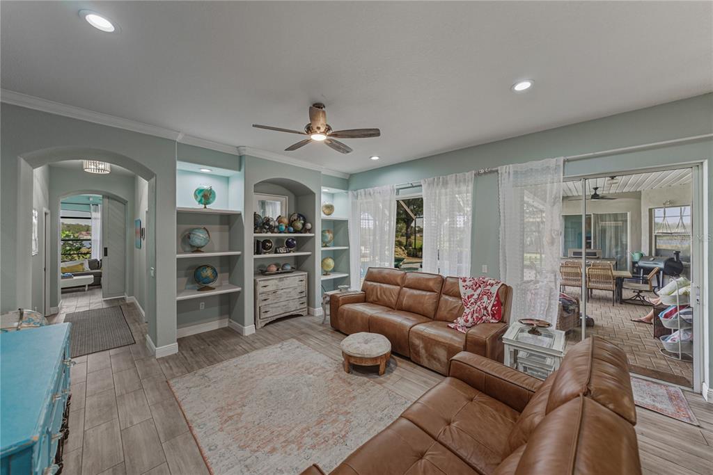 Plant City, Florida, 33566, United States, 4 Bedrooms Bedrooms, ,3 BathroomsBathrooms,Residential,For Sale,1996052