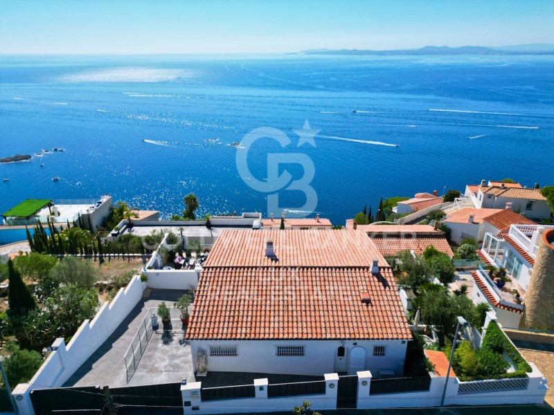 Girona, Roses, Port Esportiu - Puig Rom - Canyelle, Roses, Catalonia, ES, 5 Bedrooms Bedrooms, ,3 BathroomsBathrooms,Residential,For Sale,Girona, Roses, Port Esportiu - Puig Rom - Canyelle,1626274