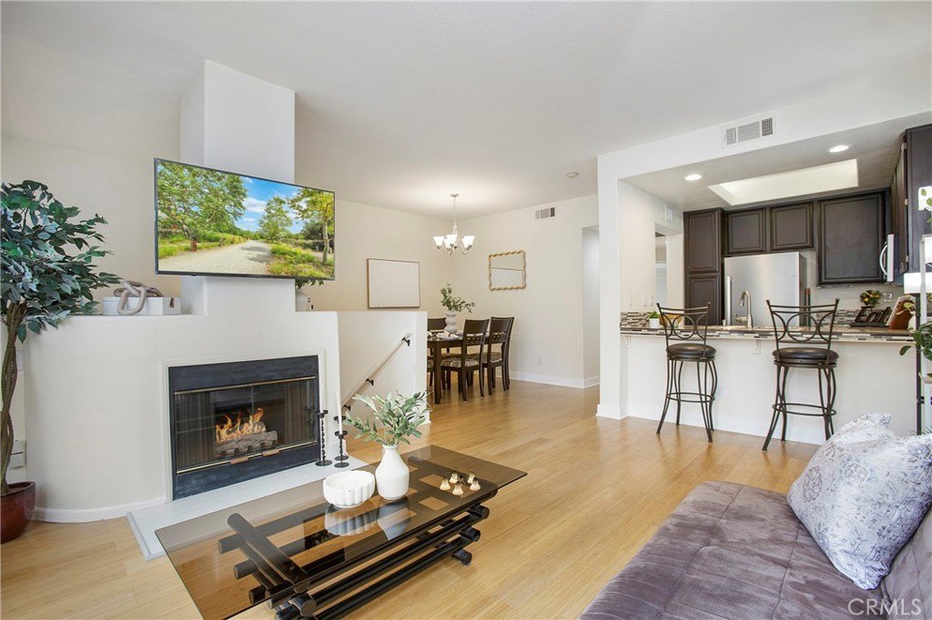 Anaheim, California, 92808, United States, 2 Bedrooms Bedrooms, ,2 BathroomsBathrooms,Residential,For Sale,1917583