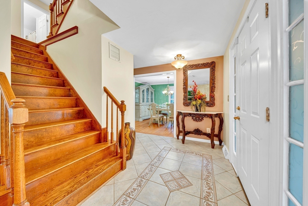 Mansfield, Massachusetts, 02048, United States, 4 Bedrooms Bedrooms, ,3 BathroomsBathrooms,Residential,For Sale,2001222