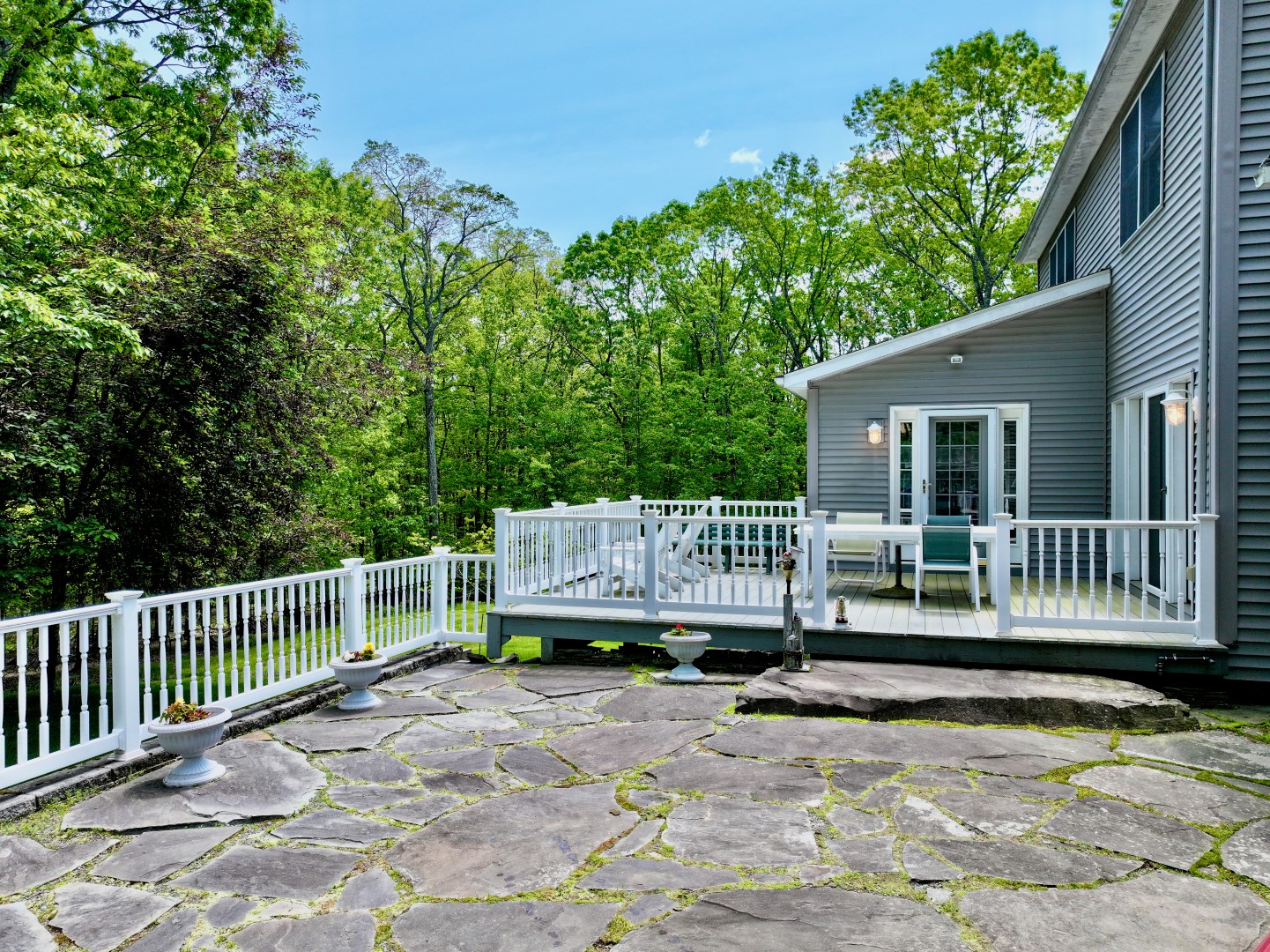 Hawley, Pennsylvania, 18428, United States, 3 Bedrooms Bedrooms, ,4 BathroomsBathrooms,Residential,For Sale,1846687