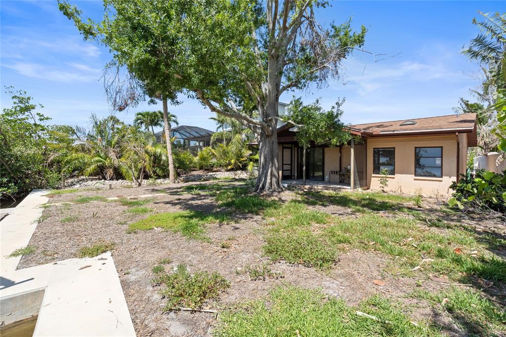 Sarasota, Florida, 34242, United States, 2 Bedrooms Bedrooms, ,2 BathroomsBathrooms,Residential,For Sale,1837643