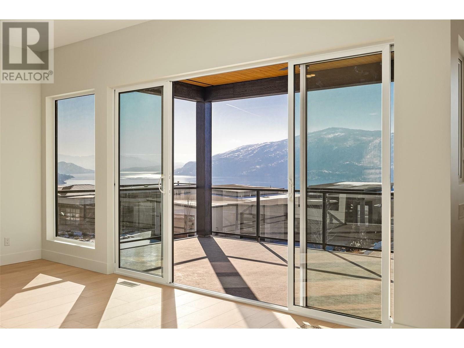 LAKE COUNTRY, British Columbia, V4V 0A4, CA, 3 Bedrooms Bedrooms, ,2 BathroomsBathrooms,Residential,For Sale,1837010
