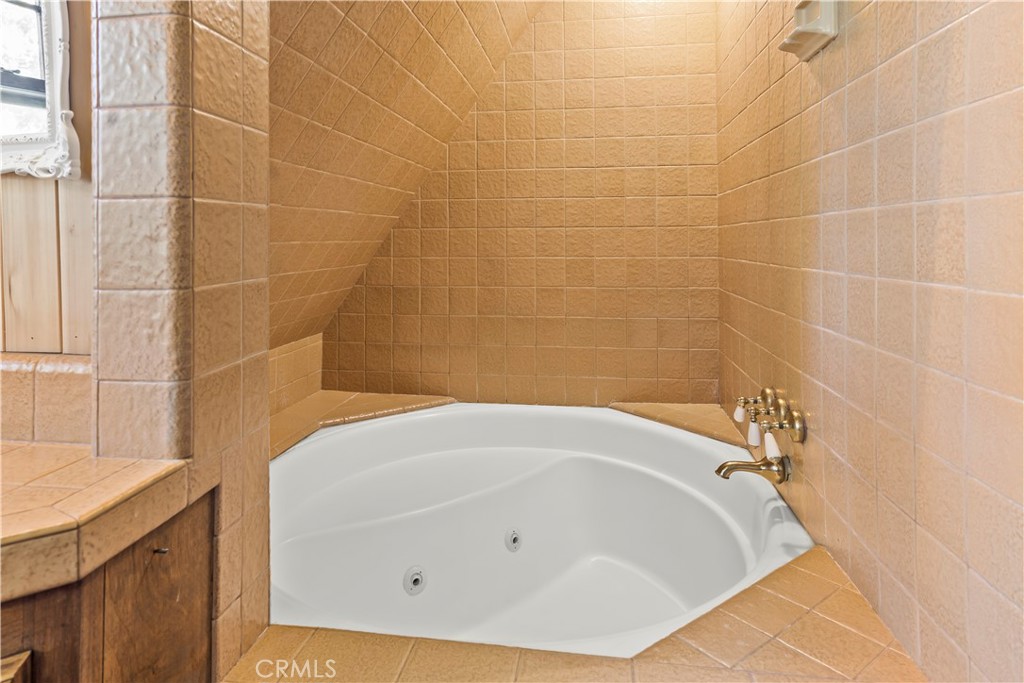 Twin Peaks, California, 92391, United States, 4 Bedrooms Bedrooms, ,3 BathroomsBathrooms,Residential,For Sale,1992478