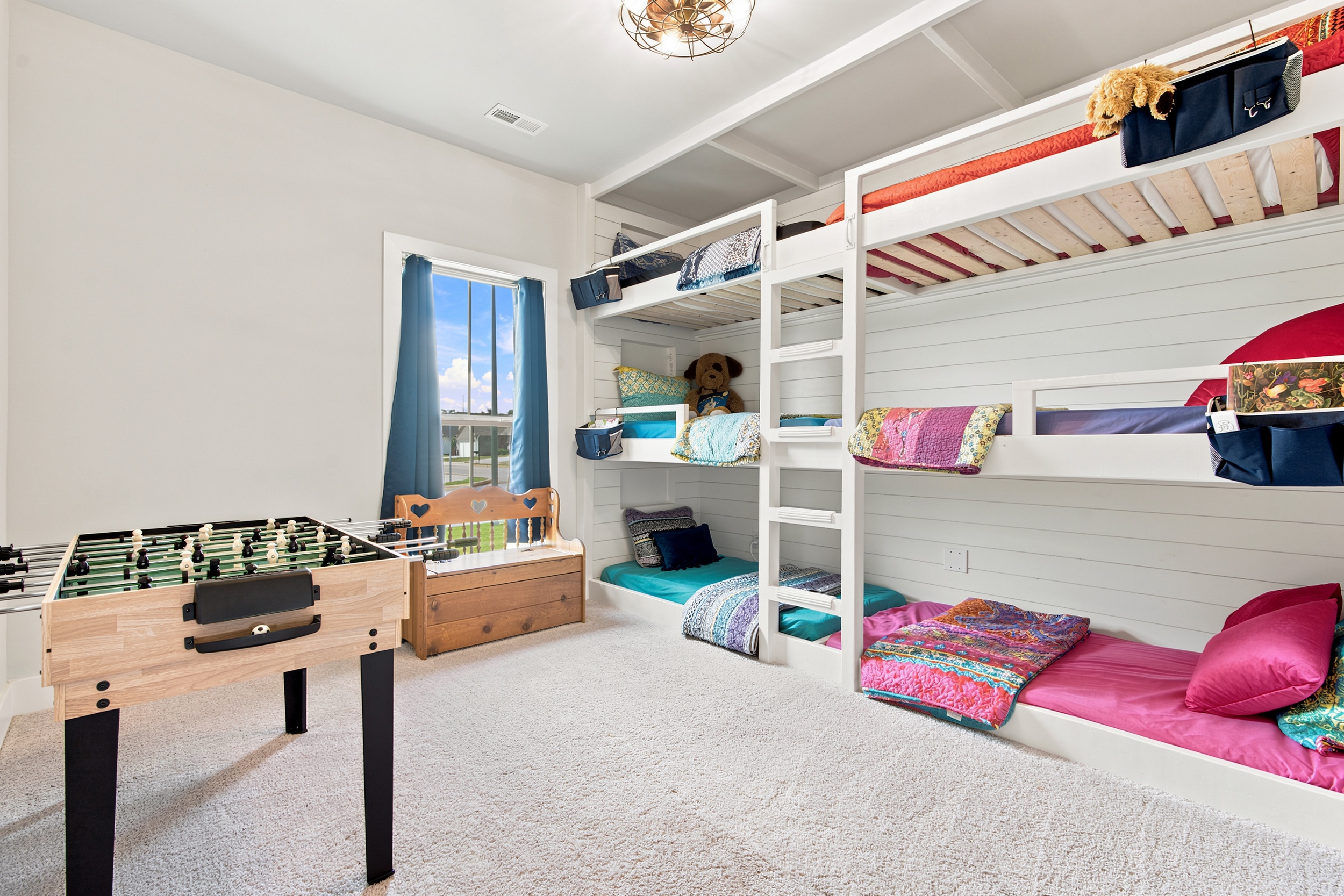  25069 Addlestone Drive - 物件實景