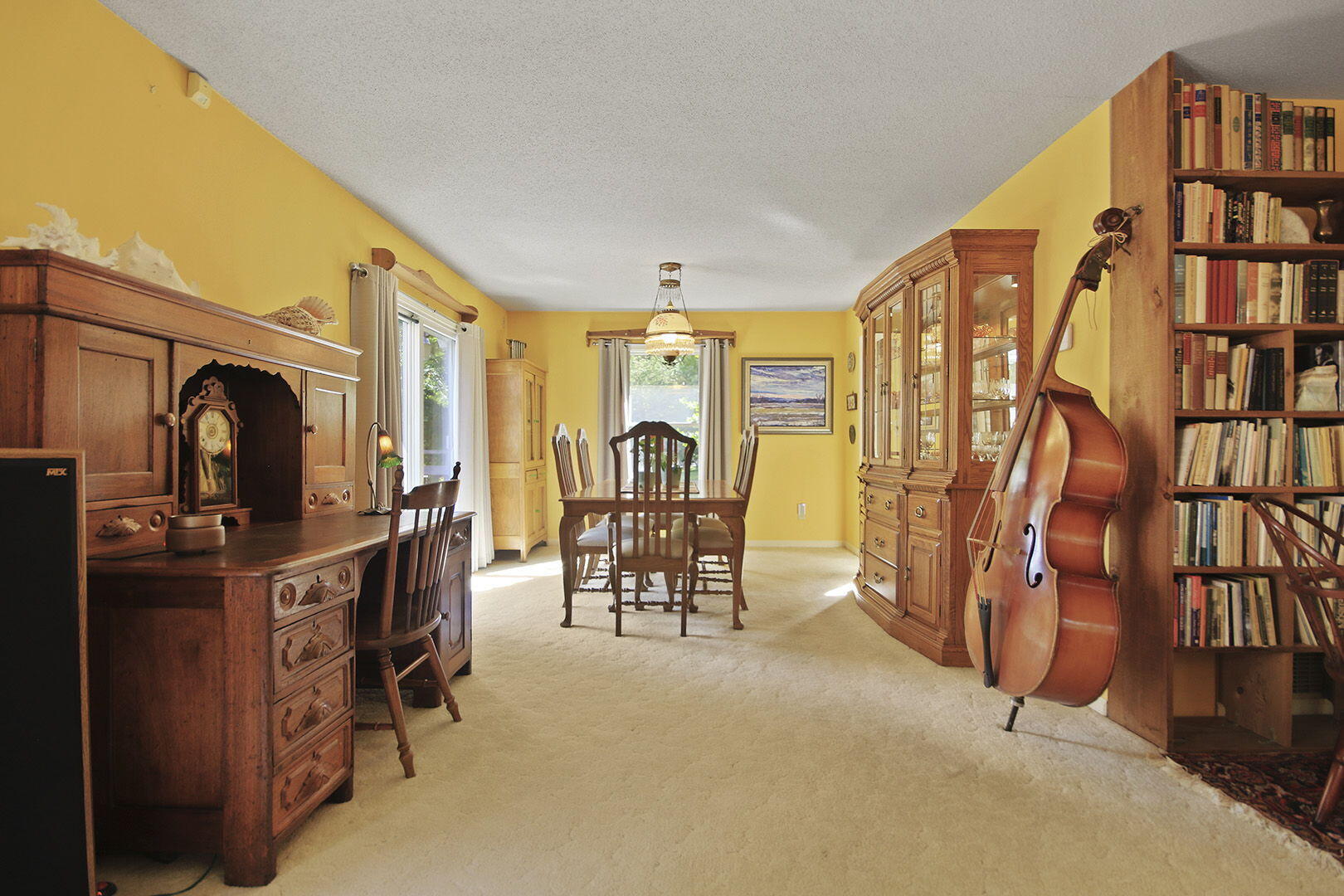 COLUMBIA, Missouri, 65203, United States, 5 Bedrooms Bedrooms, ,3 BathroomsBathrooms,Residential,For Sale,1975322