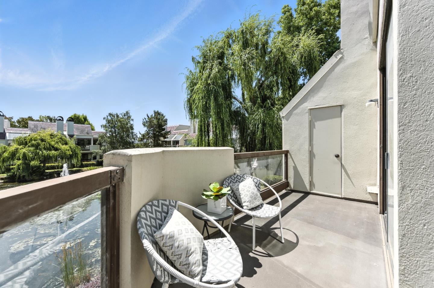 Redwood Shores, California, 94065, United States, 2 Bedrooms Bedrooms, ,2 BathroomsBathrooms,Residential,For Sale,1939930
