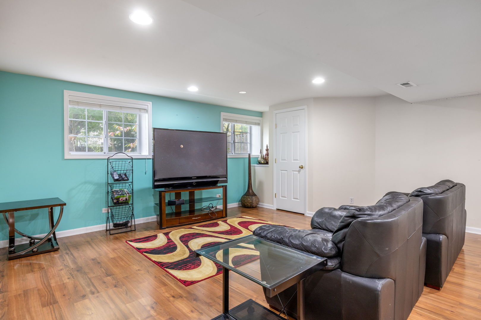 Aurora, Illinois, 60503, United States, 4 Bedrooms Bedrooms, ,4 BathroomsBathrooms,Residential,For Sale,1970243