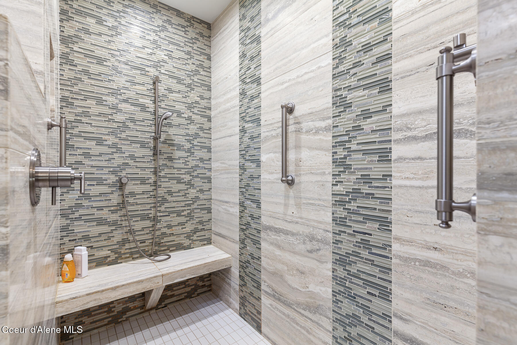 Hayden Lake, Idaho, 83835, United States, 4 Bedrooms Bedrooms, ,4 BathroomsBathrooms,Residential,For Sale,2015111