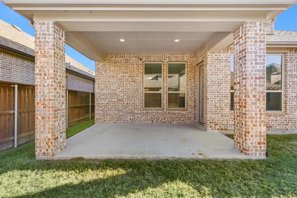 Wylie, Texas, 75098, United States, 4 Bedrooms Bedrooms, ,3 BathroomsBathrooms,Residential,For Sale,1987825