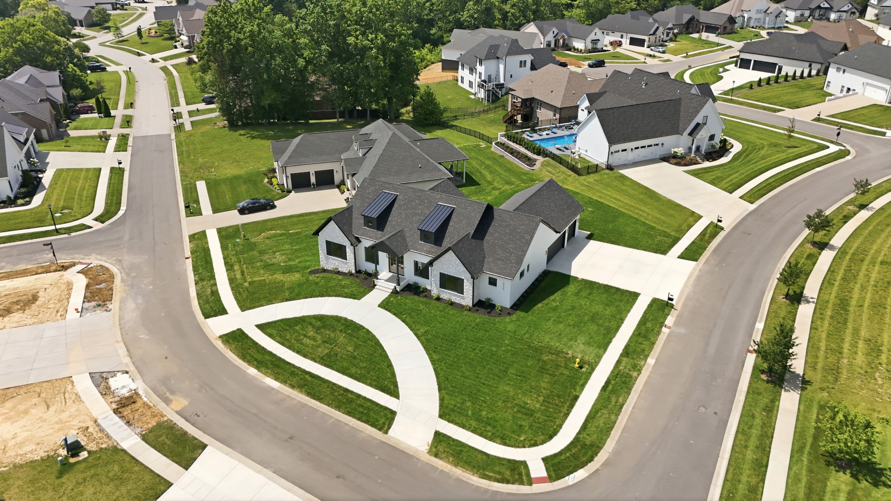  1545 Lincoln Hill Way, Louisville, KY 40245 - 物件實景