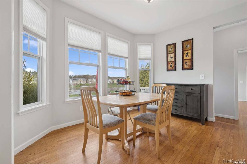 Eastport, New York, 11941, United States, 4 Bedrooms Bedrooms, ,3 BathroomsBathrooms,Residential,For Sale,1987565