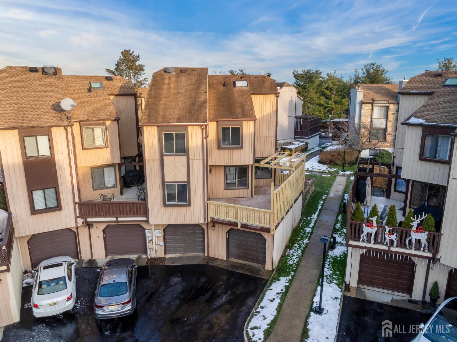 Old Bridge, New Jersey, 08857, United States, 3 Bedrooms Bedrooms, ,3 BathroomsBathrooms,Residential,For Sale,2010346