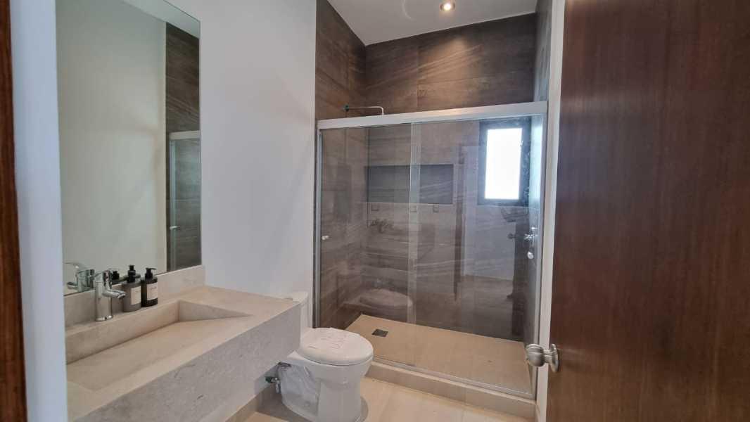 LA RIOJA RESIDENCIAL, Torreón, Coahuila de Zaragoza, 27018, Mexico, 3 Bedrooms Bedrooms, ,2 BathroomsBathrooms,Residential,For Sale,LA RIOJA RESIDENCIAL,1234461