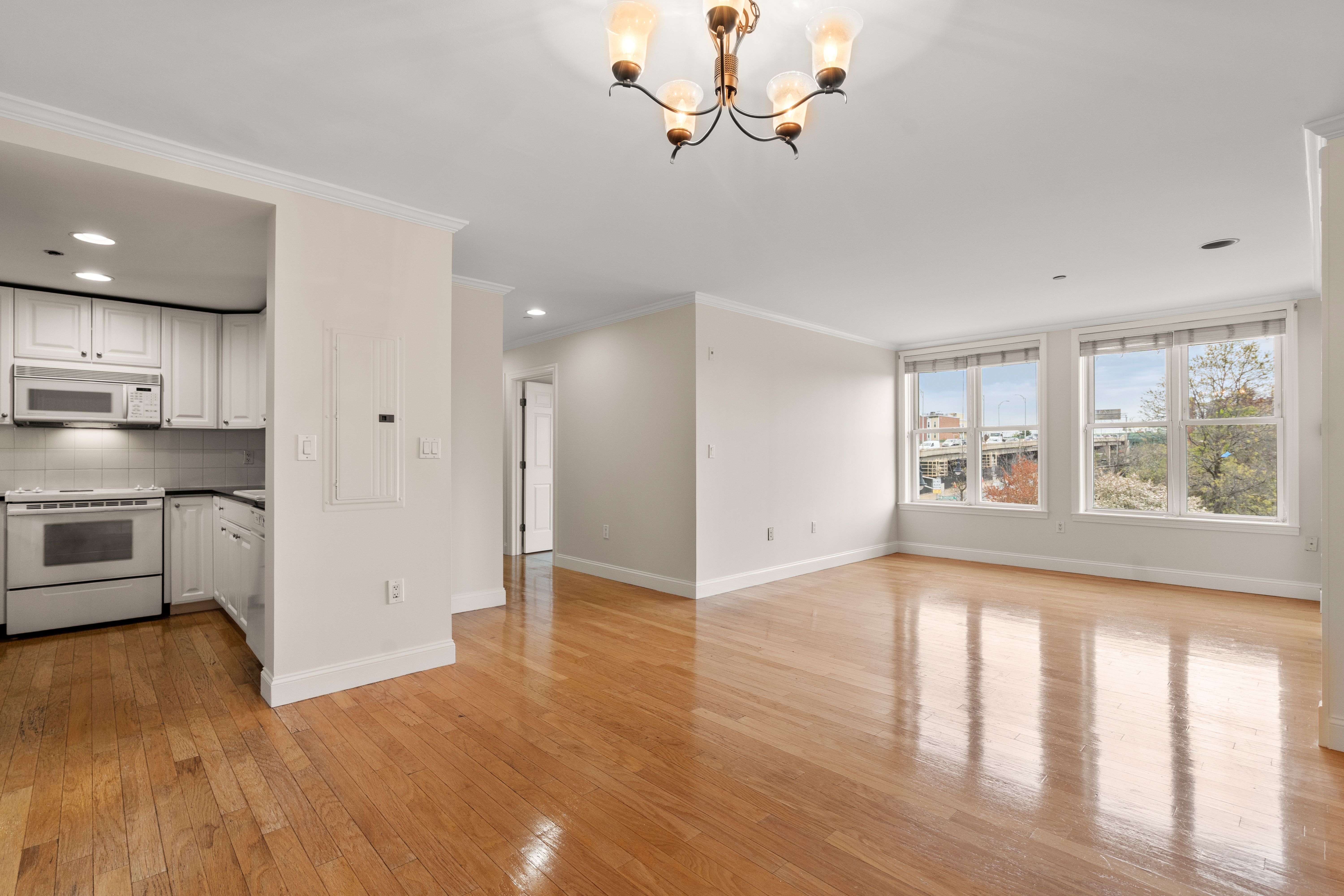  73 Chelsea Street, Unit 305, Boston, MA, 02129 - 物件實景