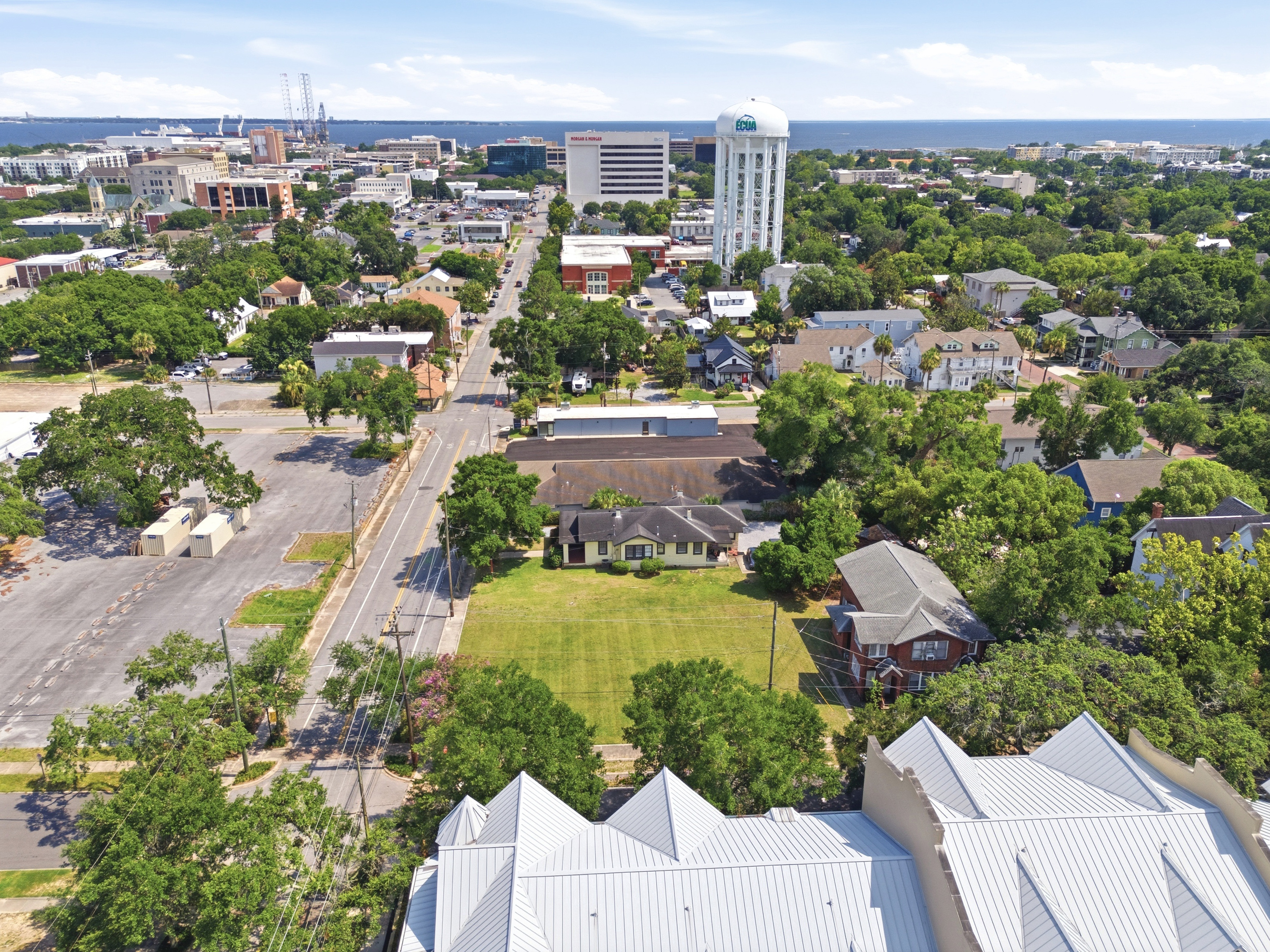  Rare Corner Parcel with Three-Lot Potential in Downton Pensacola - 物件實景