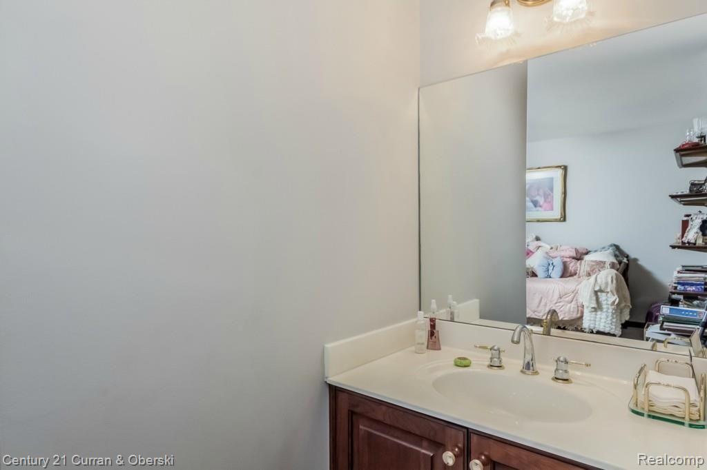 Farmington Hills, Michigan, 48331, United States, 6 Bedrooms Bedrooms, ,7 BathroomsBathrooms,Residential,For Sale,1914340