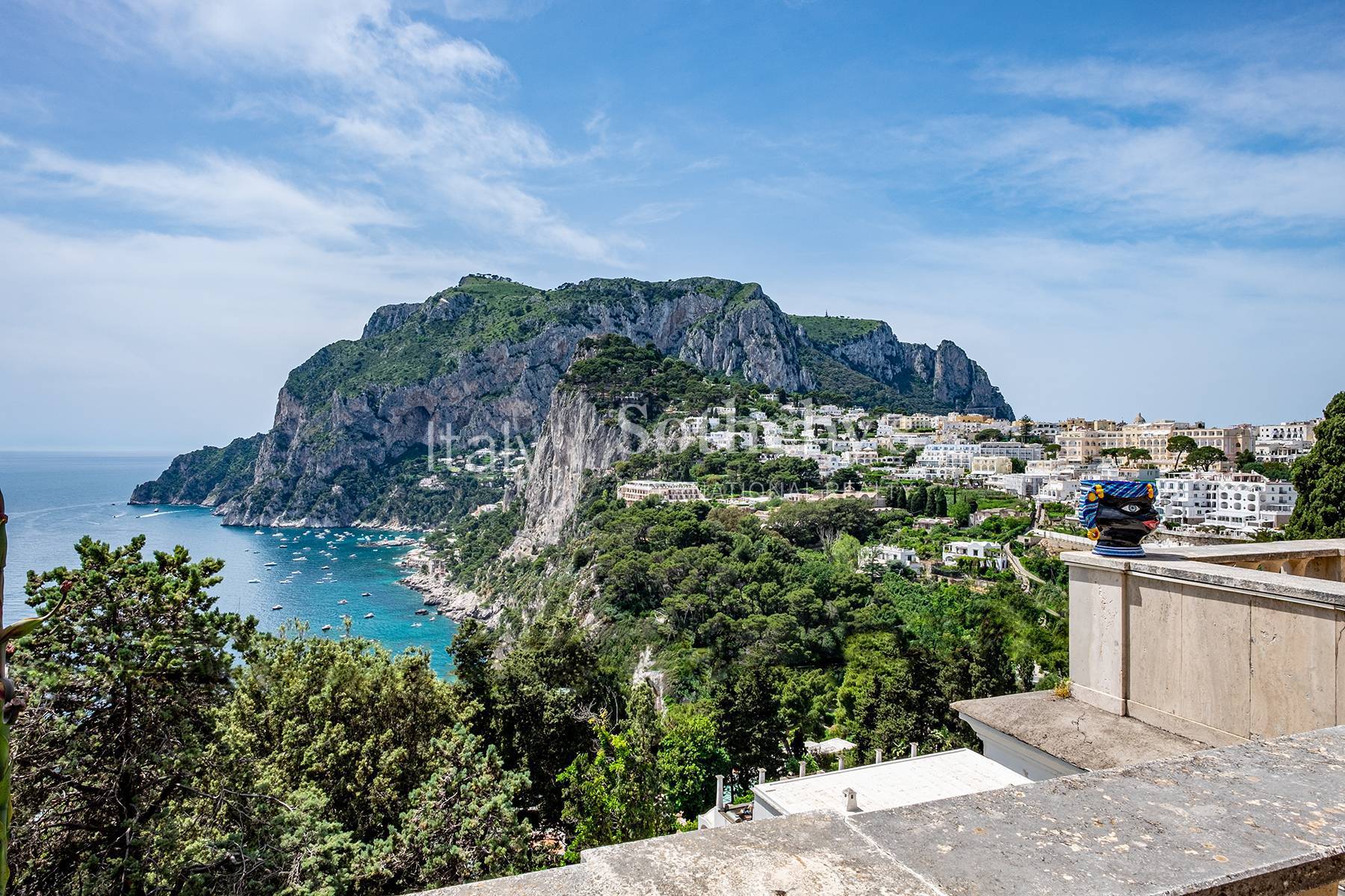  Neoclassical villa with a breath taking view - 物件實景