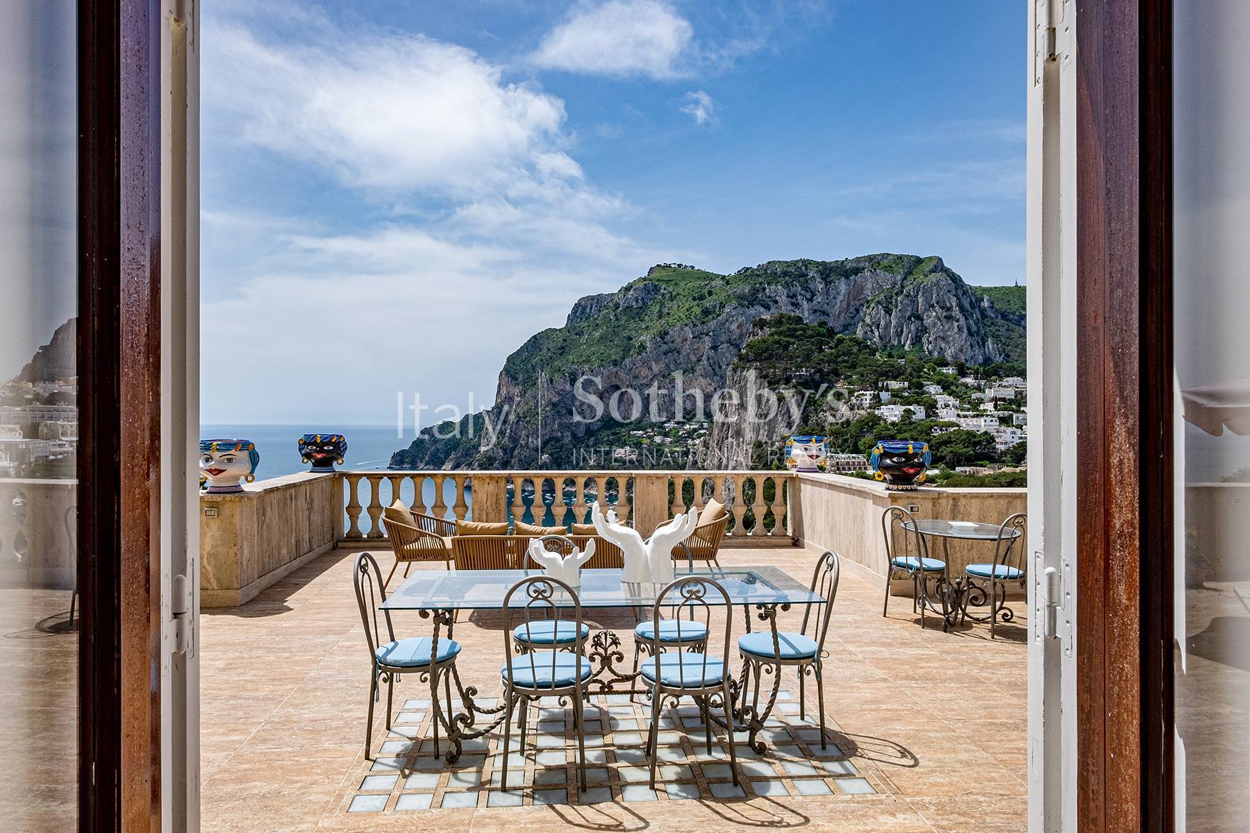 Neoclassical villa with a breath taking view - 物件實景