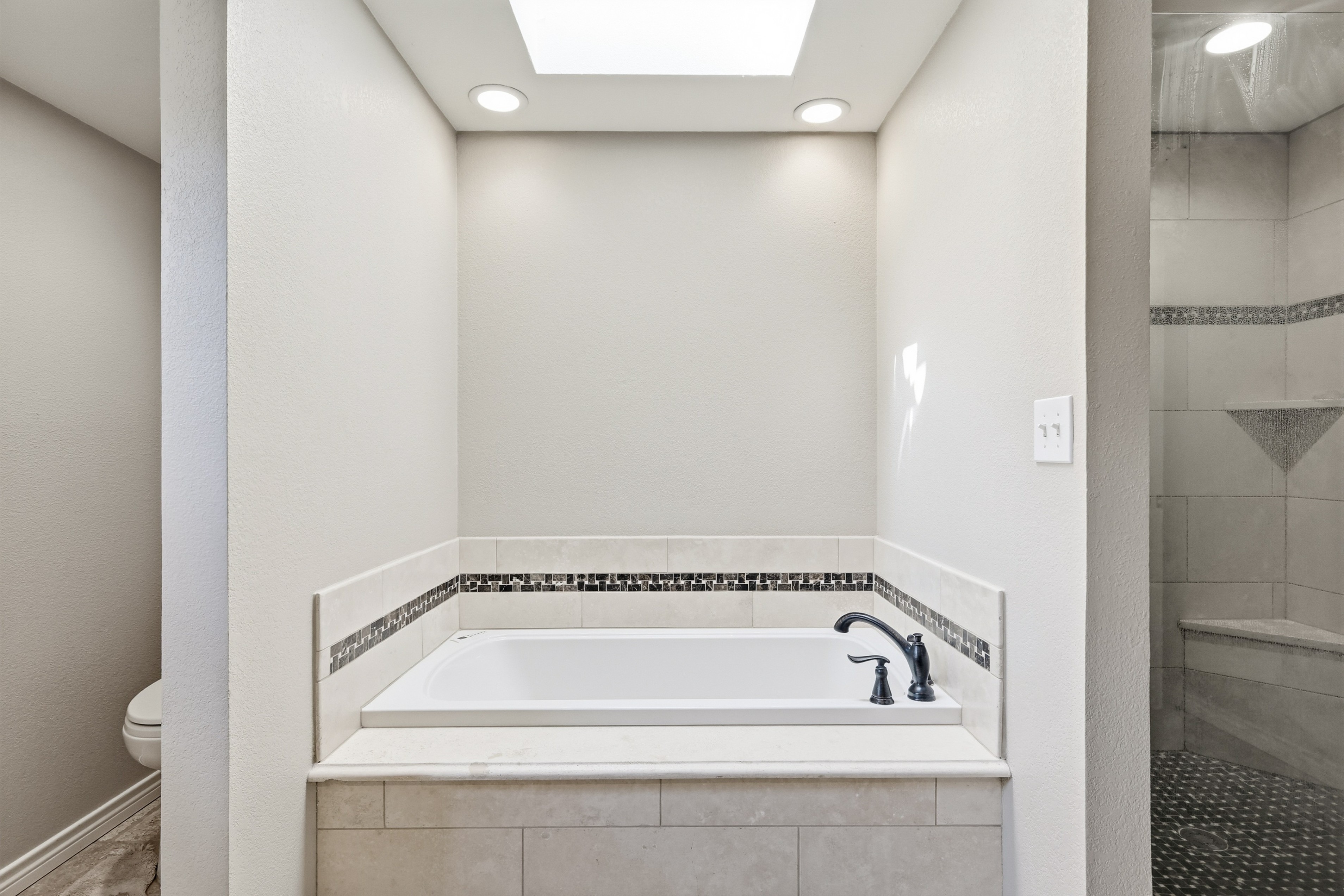  2930 Peninsula Drive, Grapevine, TX, 76051 - 物件實景