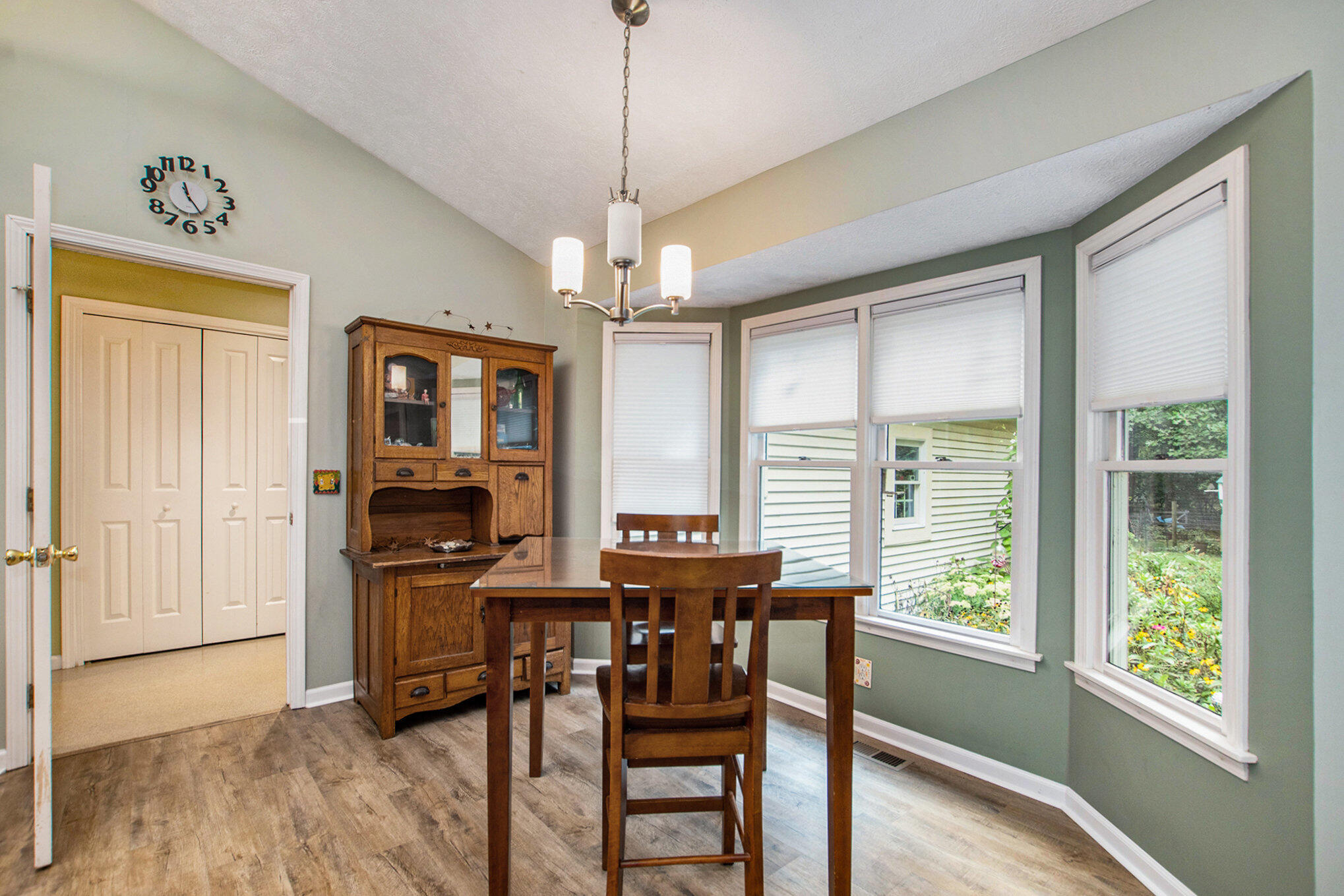 Grand Haven, Michigan, 49417, United States, 5 Bedrooms Bedrooms, ,5 BathroomsBathrooms,Residential,For Sale,1940332
