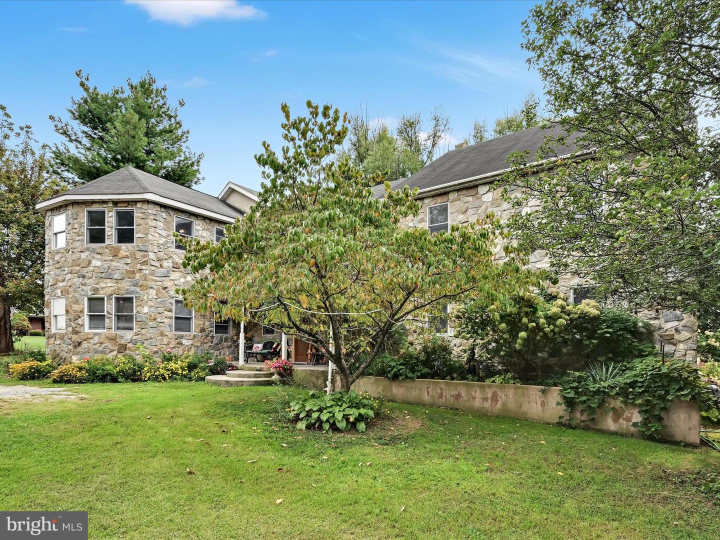 Manheim, Pennsylvania, 17545, United States, 7 Bedrooms Bedrooms, ,3 BathroomsBathrooms,Residential,For Sale,1991090