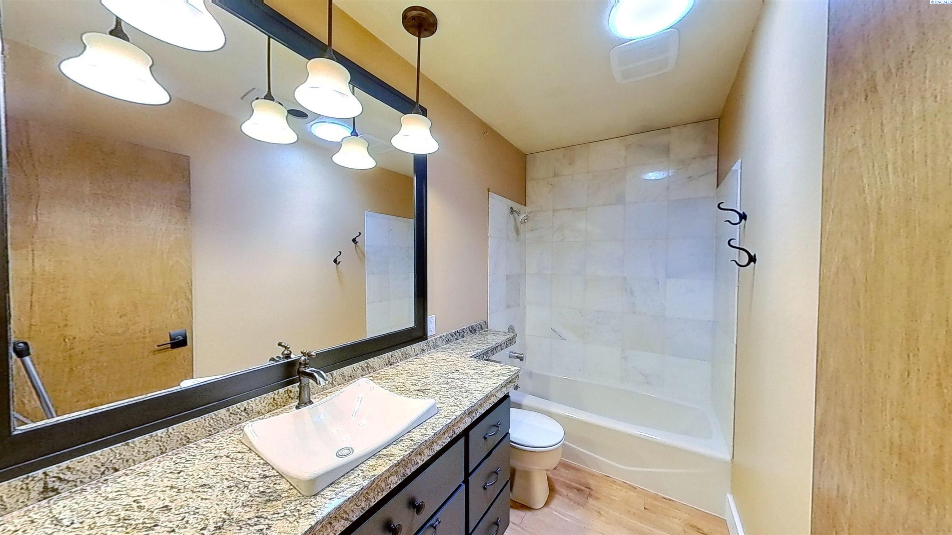 Pullman, Washington, 99163, United States, 4 Bedrooms Bedrooms, ,1 BathroomBathrooms,Residential,For Sale,1858265